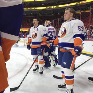 Image post by @nyislanders on Instagram