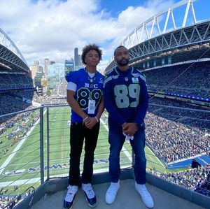 Image post by @seahawkslegends on Instagram