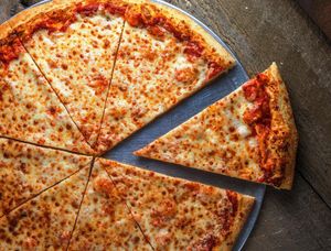 Image post by @parryspizza on Instagram