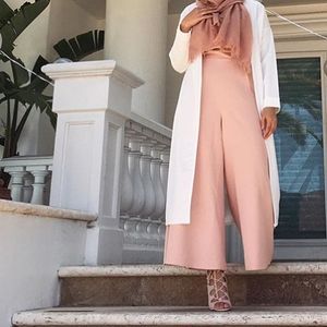 Image post by @amaliah_com on Instagram