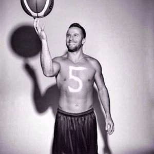 Image post by @jjbarea11 on Instagram