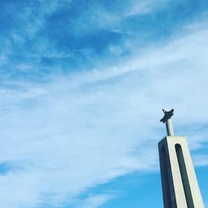 Image post by @bryceeaston on Instagram