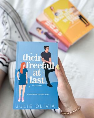 Image post by @blondiereads_ on Instagram