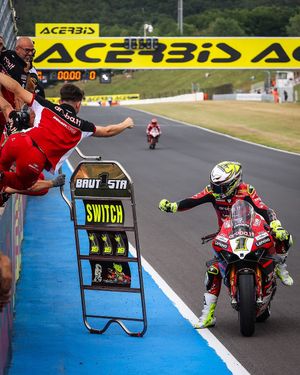 Image post by @worldsbk on Instagram