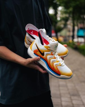 Image post by @moveinsoles on Instagram