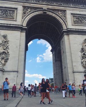 Image post by @malenaaa_ on Instagram