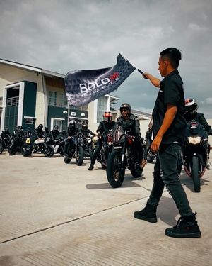 Image post by @boldriders on Instagram