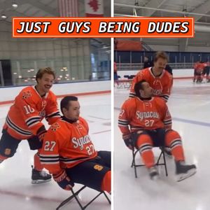 Image post by @collegehockeybuzz on Instagram