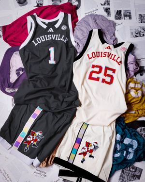 Image post by @LouisvilleMBB on Twitter