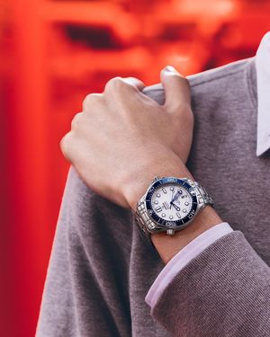 Image post by @omega on Instagram