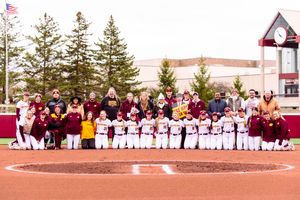 Image post by @CMUSoftball on Twitter