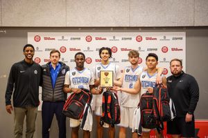 Image post by @itchenbball on Instagram