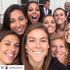 Image post by @carlilloyd on Instagram