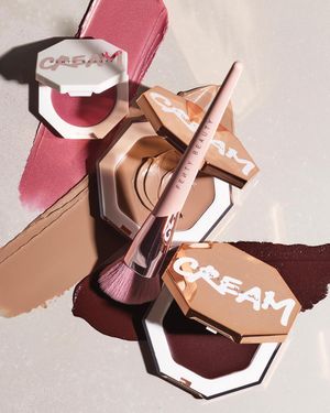 Image post by @fentybeauty on Instagram