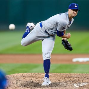 Image post by @losdodgers on Instagram