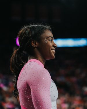 Image post by @ClemsonGym on Twitter