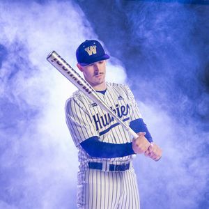 Image post by @uw_baseball on Instagram