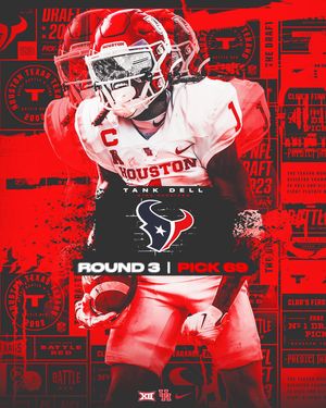 Image post by @uhcougarfb on Instagram