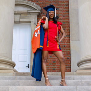 Image post by @cusewbb on Instagram