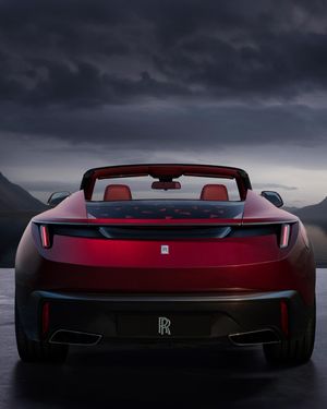 Image post by @rollsroycecars on Instagram