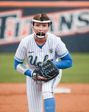 Image post by @uclasoftball on Instagram