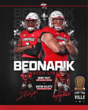 Image post by @LouisvilleFB on Twitter