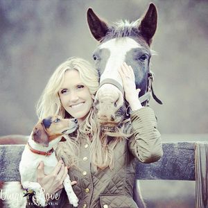 Image post by @laraleatrump on Instagram