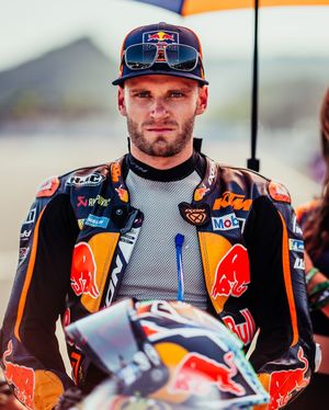 Image post by @redbullshop on Instagram