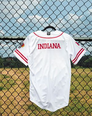 Image post by @indiana.nil.store on Instagram