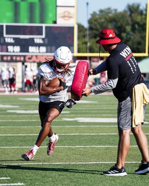 Image post by @uiw_football on Instagram