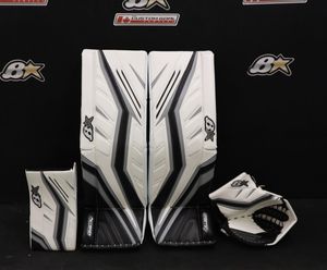 Image post by @goaliesonly on Instagram