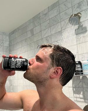 Image post by @thelongdrink on Facebook