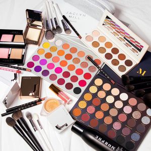 Image post by @morphebrushes on Instagram
