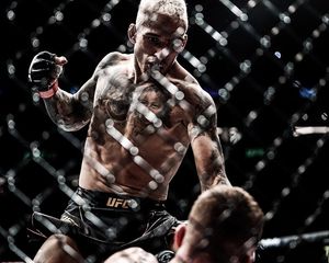 Image post by @fullviolence on Instagram