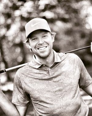 Image post by @alexknappegolf on Instagram