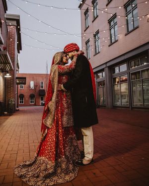 Image post by @thismodernlovephoto on Instagram