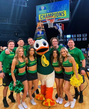 Image post by @oregoncheer on Instagram