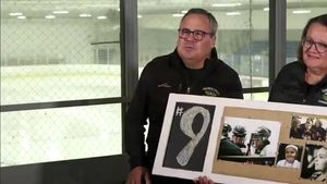 Video post by @HockeyDayMinnesota on Facebook