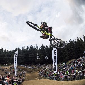 Image post by @foxmtb on Instagram