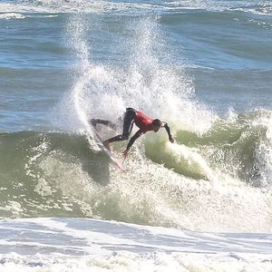 Image post by @wsl.qs on Instagram