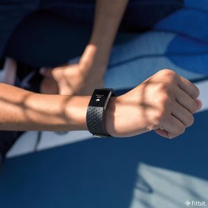 Image post by @fitbit on Instagram