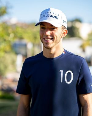 Image post by @redbullshop on Instagram