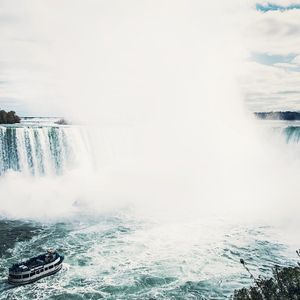 Image post by @therobong on Instagram