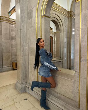 Image post by @prettylittlething on Instagram