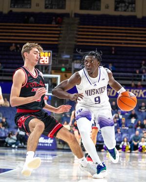 Image post by @uw_mbb on Instagram
