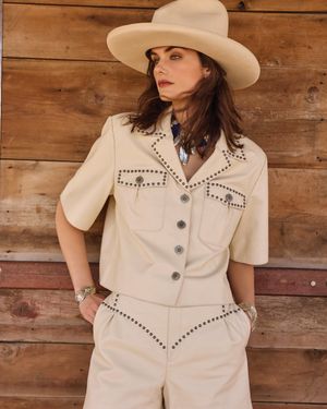 Image post by @cowgirlmagazine on Instagram