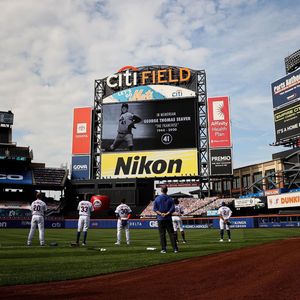 Image post by @losmets on Instagram
