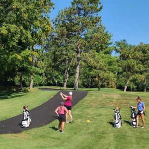 Image post by @gobearcatswgolf on Instagram