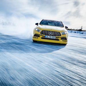 Image post by @mercedesamg on Instagram