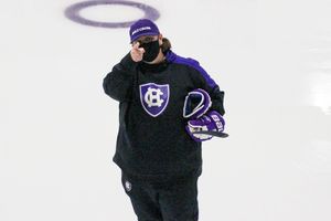Image post by @hcrosswhockey on Instagram